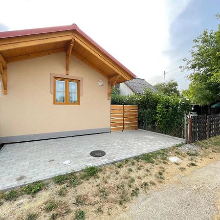 Ibolya Apartman Csisztapuszta 外观 照片