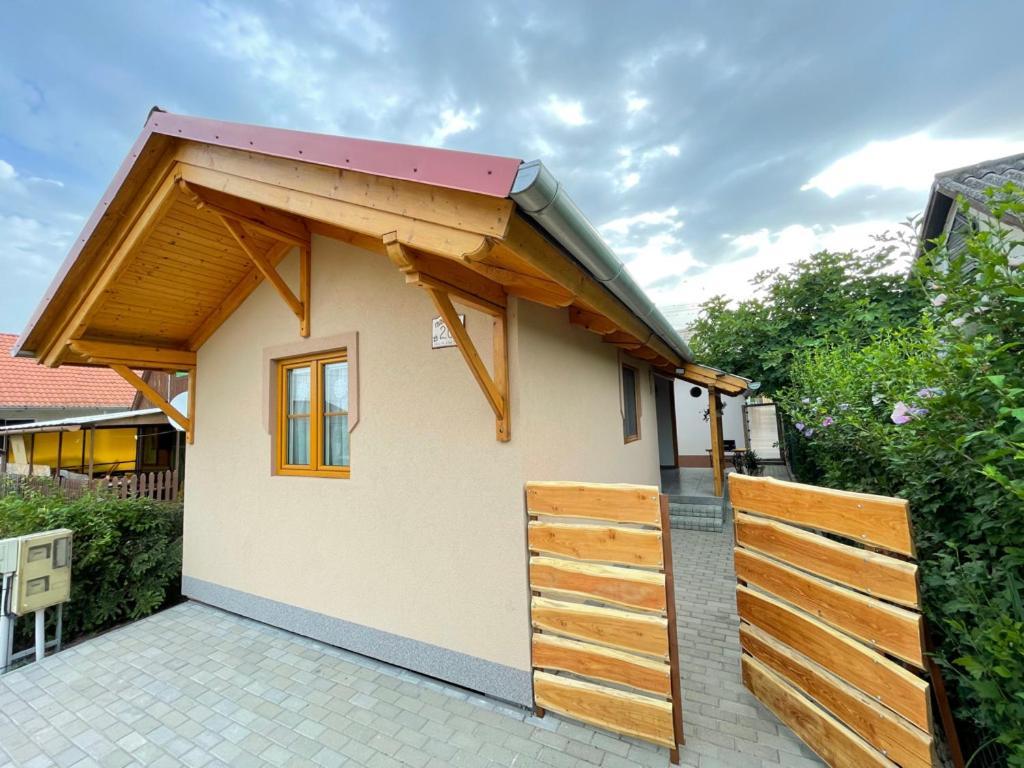 Ibolya Apartman Csisztapuszta 外观 照片